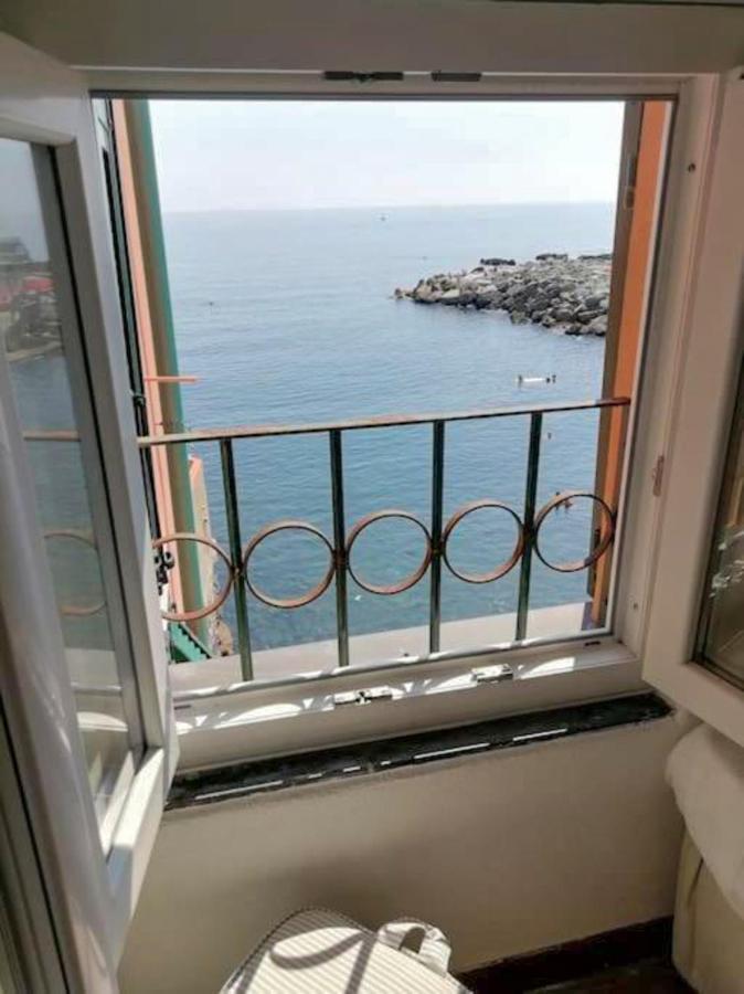 Casa Sulla Spiaggia Di Boccadasse Genua Exteriör bild
