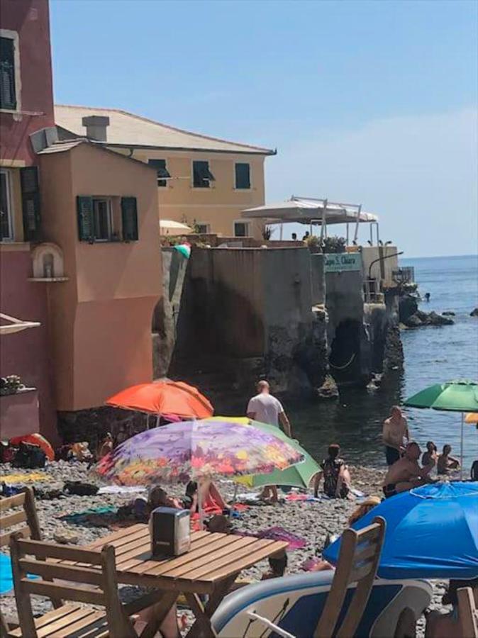 Casa Sulla Spiaggia Di Boccadasse Genua Exteriör bild