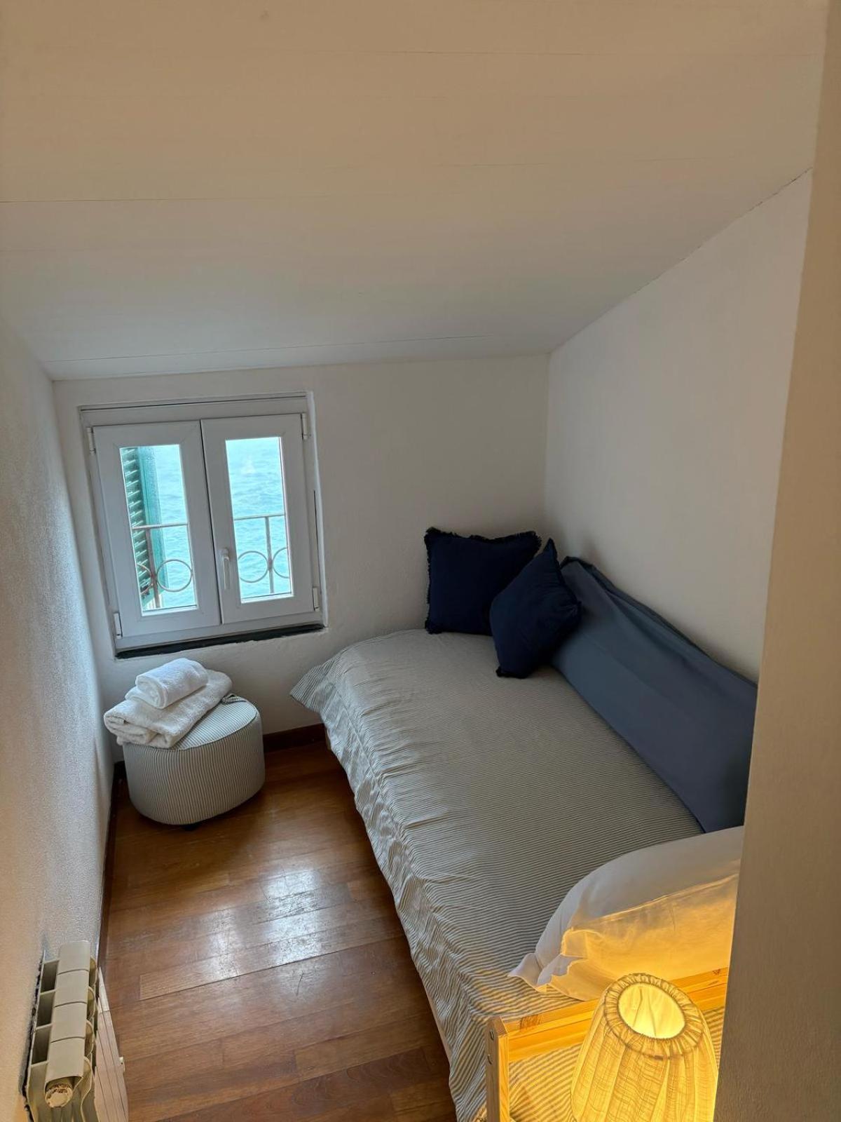 Casa Sulla Spiaggia Di Boccadasse Genua Exteriör bild